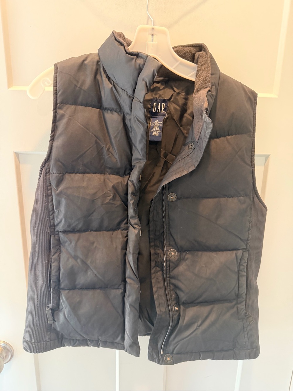 GAP Black Down Puffer Vest Fleece Collar Ribbed Sides Medium